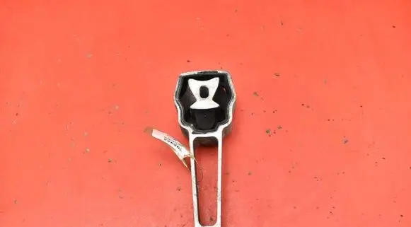 Volvo V60 Engine mount vacuum valve 