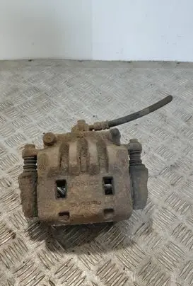 Subaru XV I Front brake caliper 