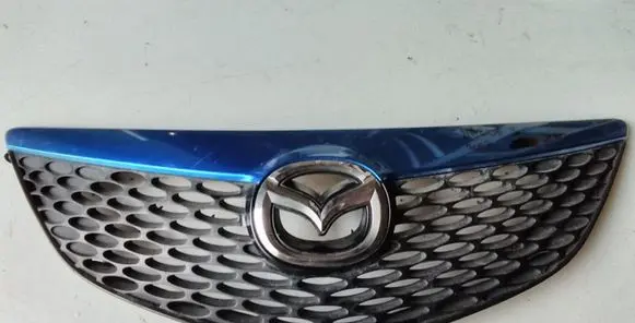 Mazda 3 I Front grill