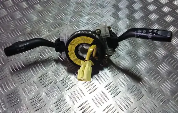Mazda Premacy Wiper turn signal indicator stalk/switch 17B122