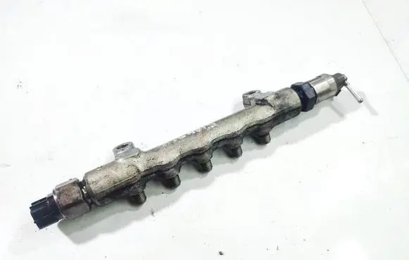 Toyota Avensis T220 Fuel main line pipe CJ007946