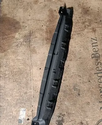Volkswagen Touareg I Bottom radiator support slam panel 7L080555