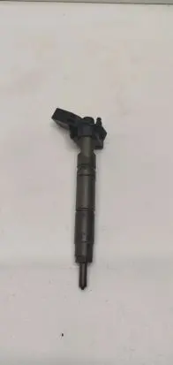 Jeep Grand Cherokee (WK) Fuel injector A6420700587