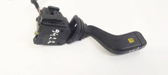 Opel Zafira A Indicator stalk 90560990 90560991