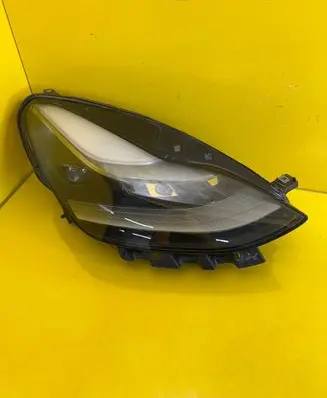 Tesla Model Y Headlight/headlamp 1514953-00-C