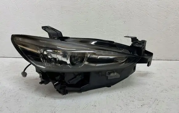 Mazda 6 Headlight/headlamp 51030