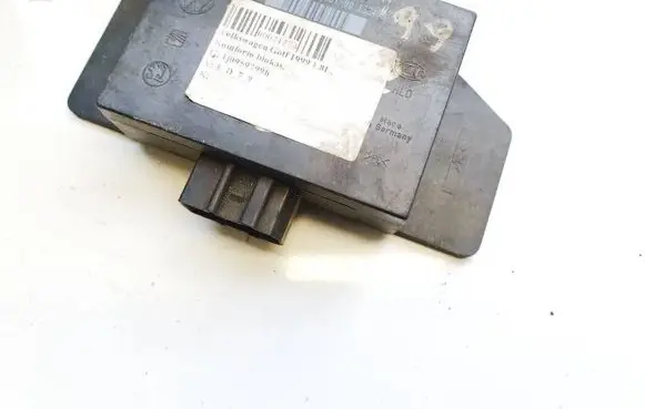 Volkswagen Golf IV Comfort/convenience module 1j0959799h