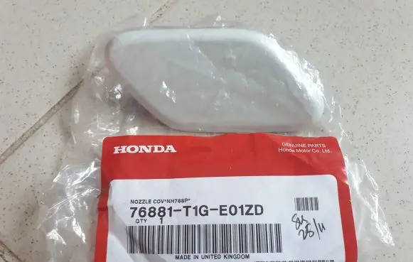 Honda CR-V Headlight washer spray nozzle cap/cover 76881T1GE01ZD