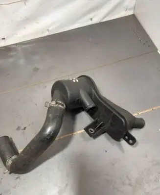Ford Focus C-MAX Breather hose/pipe 4M5Q6K666AA