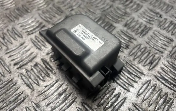 Mercedes-Benz B W245 Steering wheel lock 1695452932