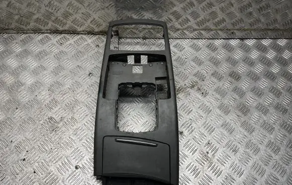 Audi A6 S6 C6 4F Other interior part 4F1864261 P0103820