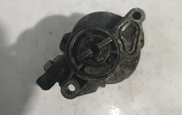Citroen C5 Vacuum pump D1562C2