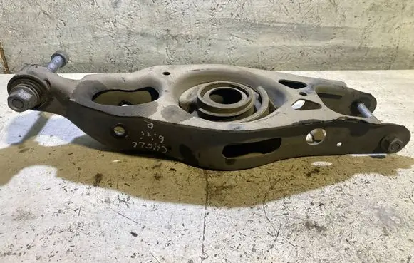 Dodge Challenger Rear upper control arm/wishbone