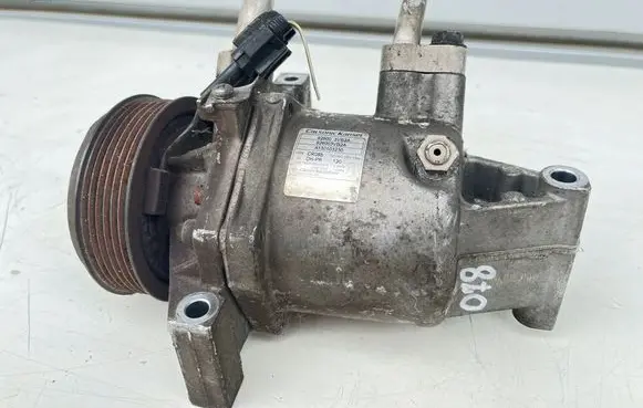 Nissan Note (E12) Air conditioning (A/C) compressor (pump) 926003VB2A