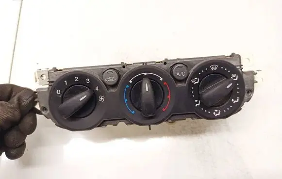 Ford Focus Climate control unit 3M5T19980AD