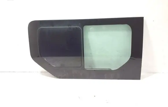 Renault Trafic II (X83) Sliding door window/glass 8200005608
