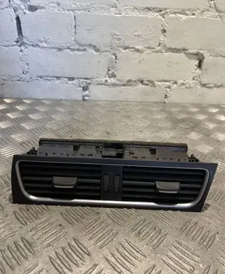 Audi A4 S4 B8 8K Dash center air vent grill 8T2820951B