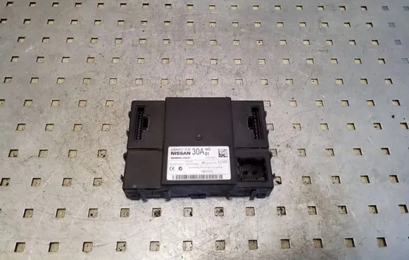 Nissan Navara D40 Comfort/convenience module 284B2EB30A 284B2EB 5WK48922