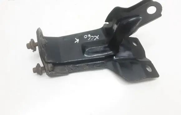 Volvo XC60 Radiator mount bracket