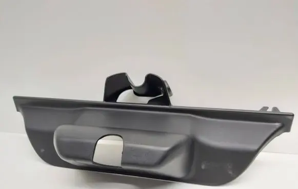 BMW X5 E70 Tailgate/boot lid lock trim 7177378 10834110