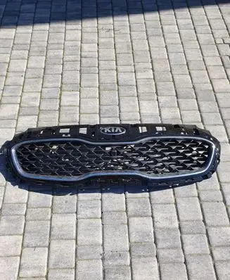 KIA Sportage Front bumper upper radiator grill