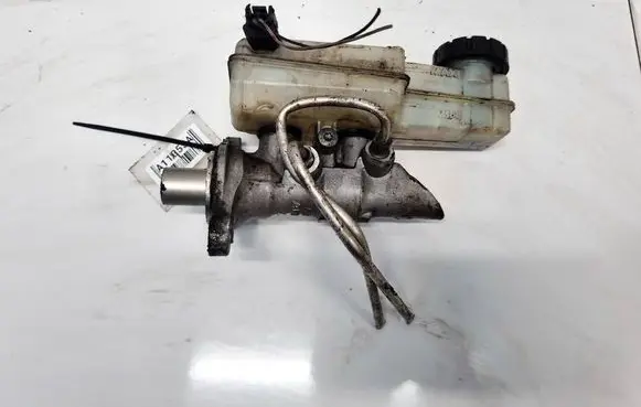 Renault Megane III Brake fluid reservoir 