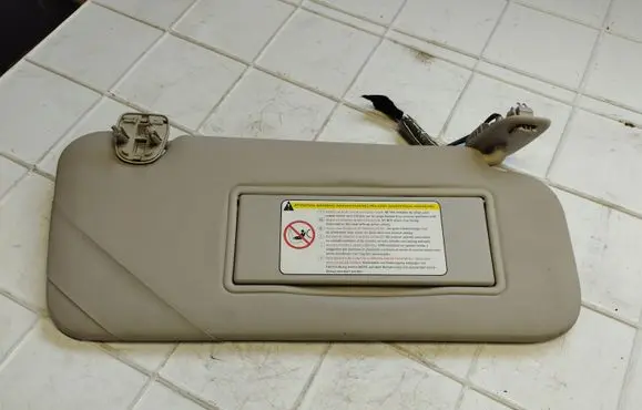 Peugeot 407 Sun visor