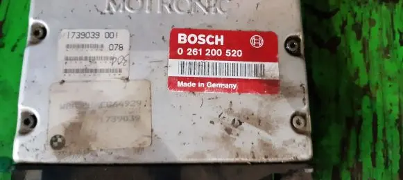 BMW 3 E36 Engine control unit/module ECU 0261200520