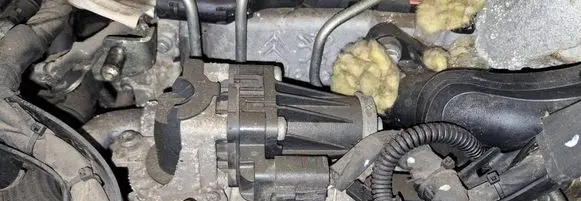Citroen C3 EGR valve 702209040 11t189