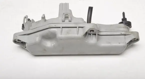 Vacuum air tank