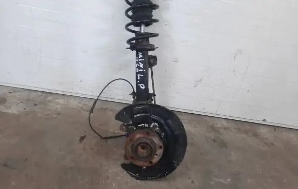 Mini Cooper Countryman R60 Front wheel hub spindle knuckle 9807011