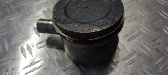 Hyundai Coupe Piston 