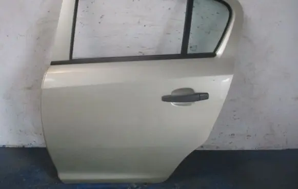 Opel Corsa D Rear door