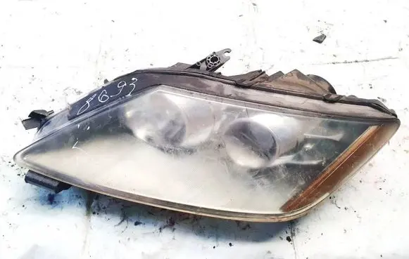 Mazda CX-7 Headlight/headlamp