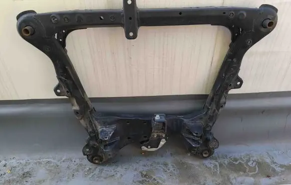 Lexus RX 450H Front subframe NOTSPECIFIED
