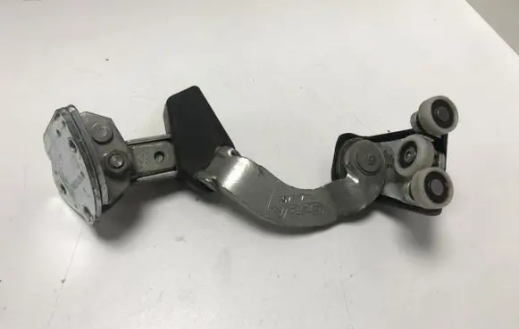 Iveco Daily 3rd gen Sliding door upper roller guide/hinge 3804680 1071178