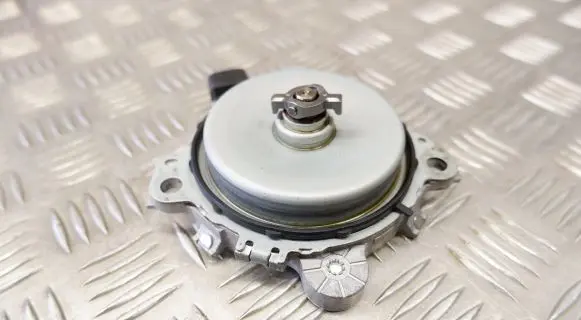 Toyota Yaris XP210 Camshaft vanos timing valve 1309025010