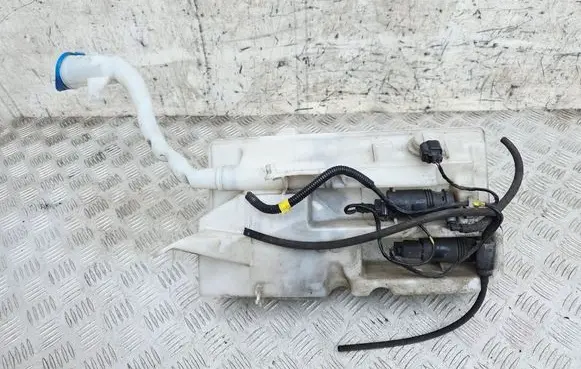 Volvo XC60 Windshield washer fluid reservoir/tank 30753424