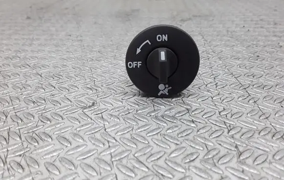 Renault Laguna II Passenger airbag on/off switch 