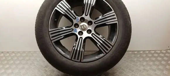 Volvo XC40 R18 alloy rim 31471552