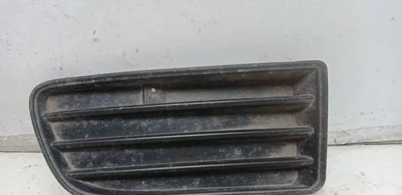 Mitsubishi Carisma Front bumper lower grill XR384228RH