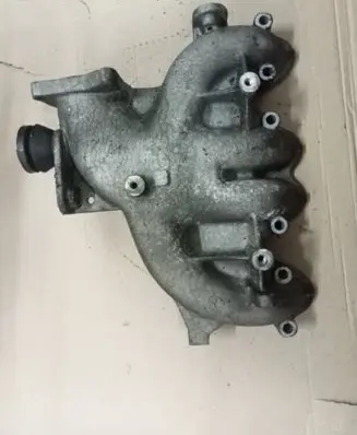Volkswagen PASSAT B6 Intake manifold 038129713bc