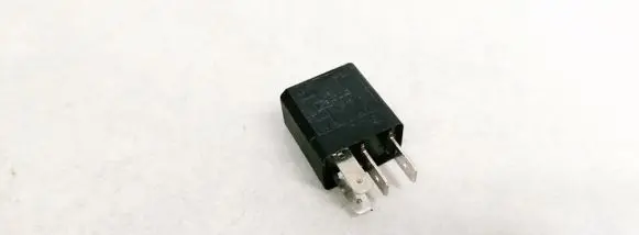Opel Meriva A Other relay 24435922