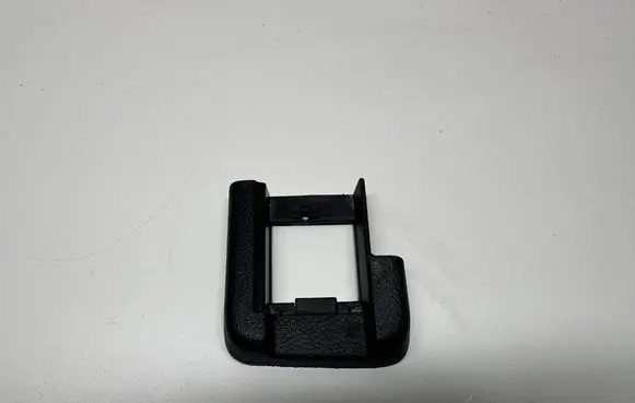 Ram 1500 DT Front passenger seat rail trim 44582935 61868AH 4274597