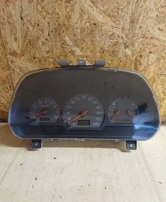 Volvo S40, V40 Speedometer (instrument cluster) 30819871 30822392 0P0200