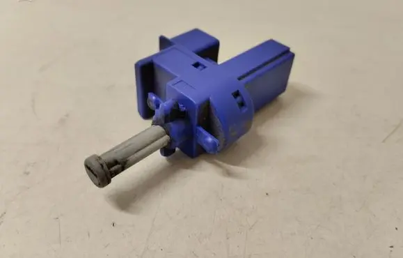 Clutch pedal sensor