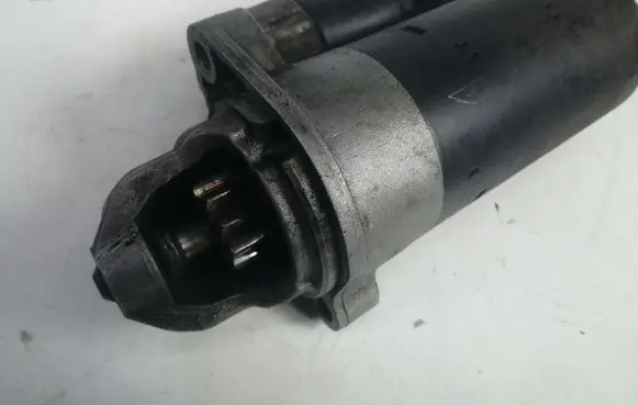 Audi A4 S4 B7 8E 8H Starter motor