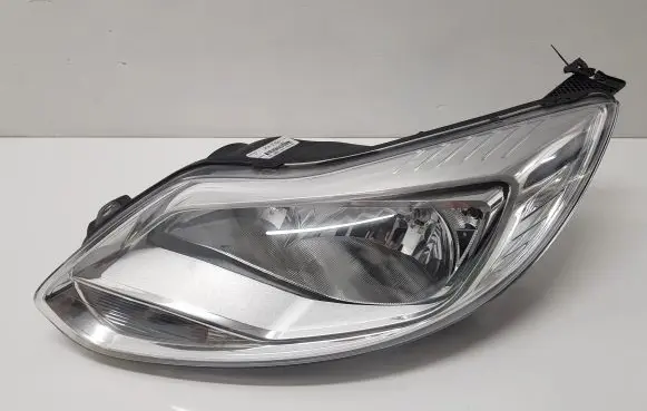 Ford Focus Headlight/headlamp BM5113W030NE BM5113D155A