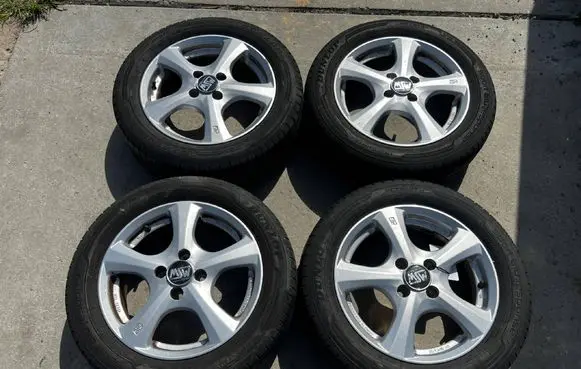 Hyundai i20 (PB PBT) R15 alloy rim 