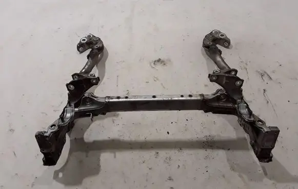 Volkswagen Touareg III Front subframe 4M0399315R